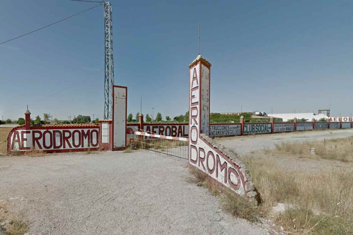 El accidente aéreo se ha producido en el aeródromo de Casa de los Pinos (Cuenca). Foto: Google Maps