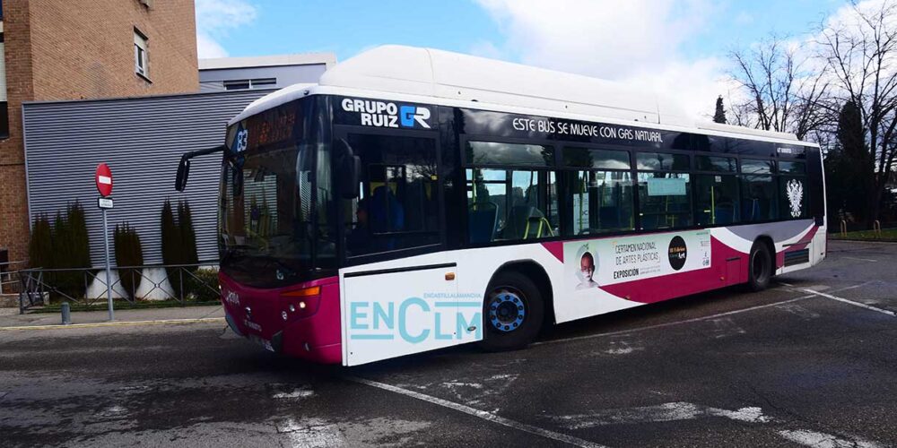 Autobús en el Hospital Nacional de Parapléjicos. bus urbano, autobus toledo