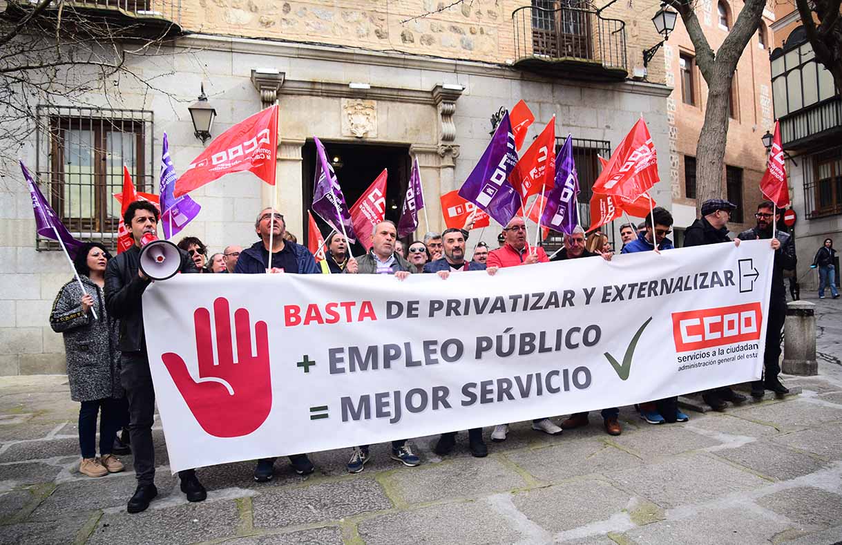 Protesta de CCOO en Toledo para pedir más personal en las confederaciones hidrográficas. Foto: Rebeca Arango.