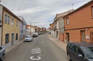 El incendio se ha producido en una vivienda de la calle Villa.