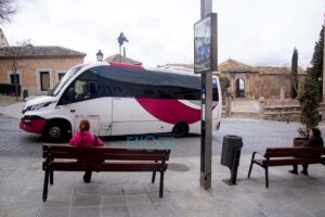 Parada de autobús próxima a la Puerta del Cambrón de Toledo