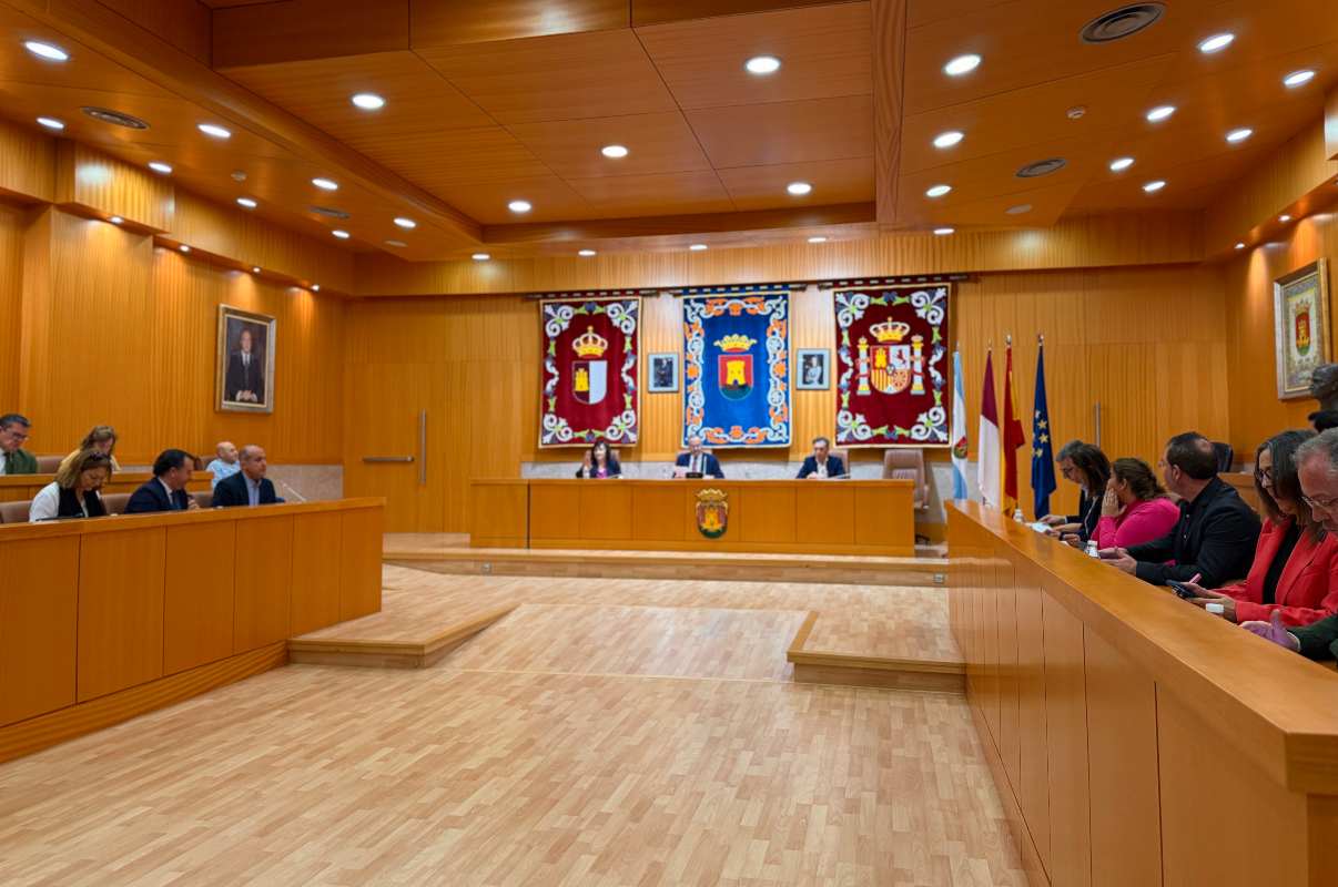 Imagen del pleno extraordinario de Talavera.