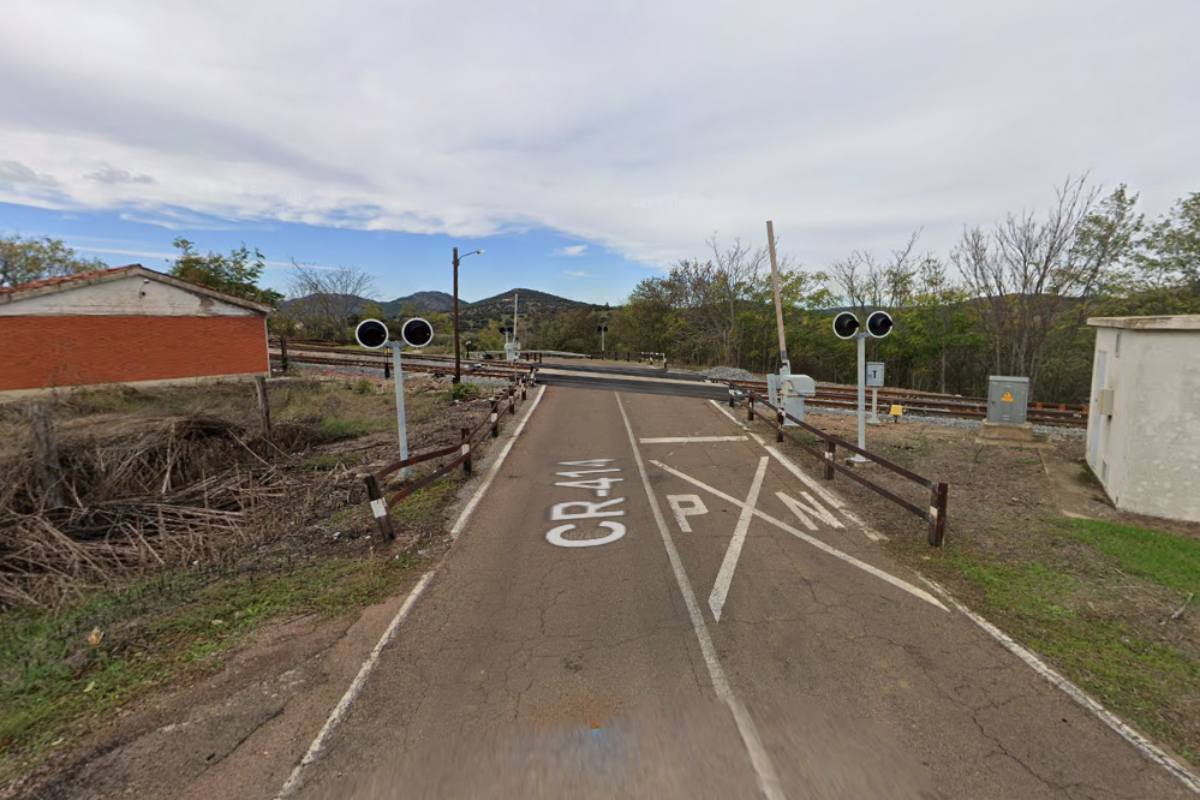 Paso a nivel que mejorará Adif en Almadén