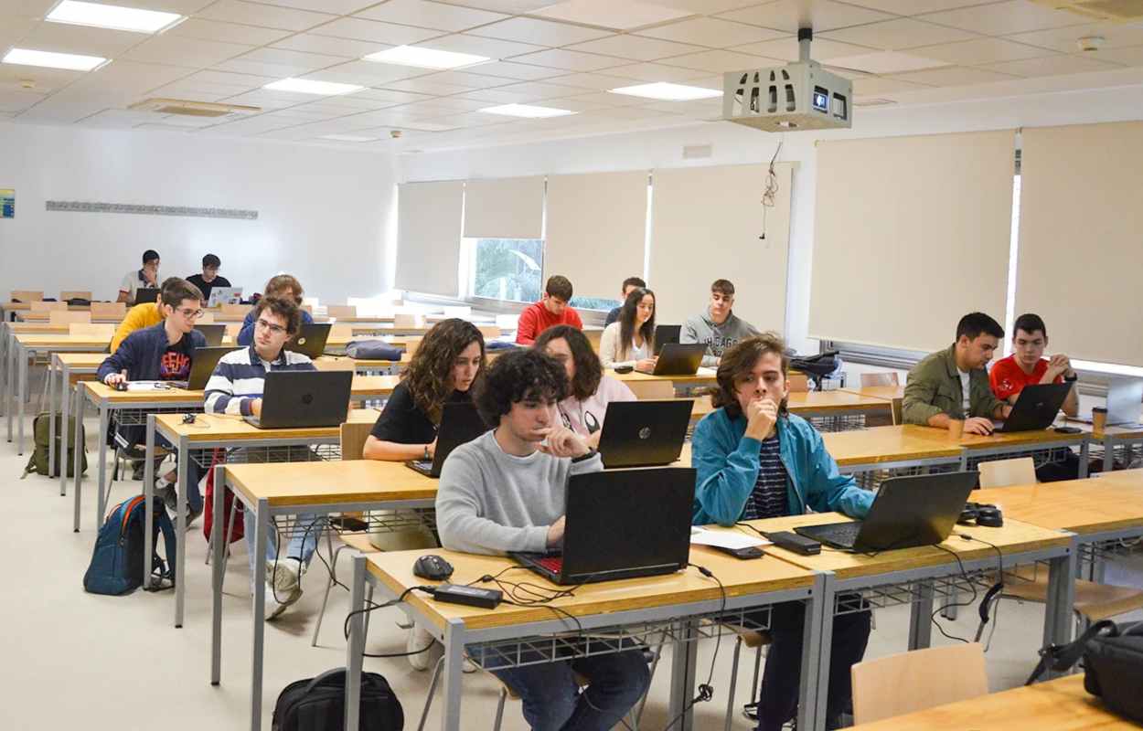 Imagen de archivo de un aula de la UCLM.