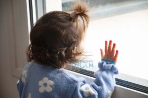 Bebé, niña, infancia, conciliación familiar