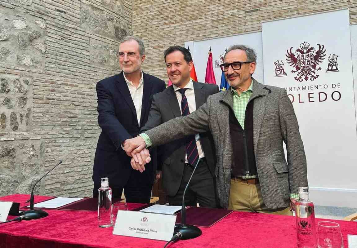 Formalización de adjudicación del proyecto de redacción del Plan de Ordenación Municipal (POM).
