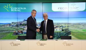 avier López, presidente de Eurocaja Rural, y el presidente de Recamder, Jesús Ortega.