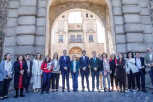 Visita a la Puerta de Bisagra y las murallas de Toledo, donde se hará una intervención para proteger zonas afectadas.