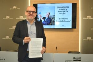 El diputado provincial de Sanidad presenta la convocatoria de ayudas 'Juan Carlos Izpisúa'