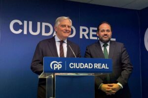 Francisco Cañizares y Paco Núñez en rueda de prensa