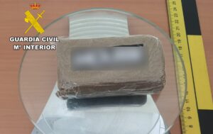Droga intervenida por la Guardia Civil de Tobarra (Albacete)