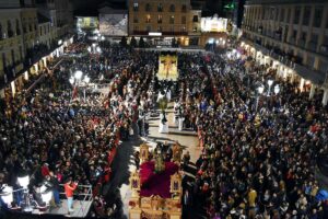 Imagen de archivo del Encuentro del Martes Santo en la Plaza Mayor de Ciudad Real