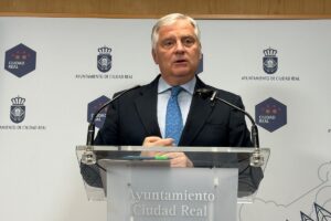 Rueda de prensa del alcalde de Ciudad Real, Francisco Cañizares, este martes tras el apagón