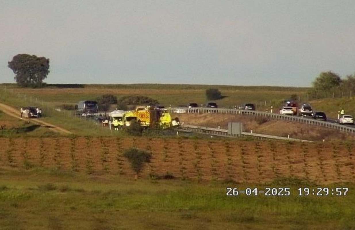 Imagen del accidente en la A-5 de las cámaras de la DGT.