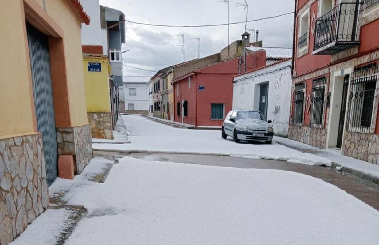 Granizada sobre Albacete caída el viernes por la tarde. Foto: @meteohellin (Miguel).