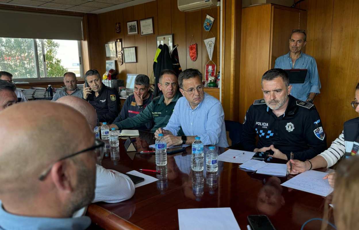 Manuel Serrano, en el centro de emergencias activado por el apagón.