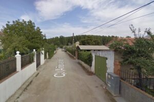 La llamada alertando de disparos se produjo desde la calle Añover de Tajo, en una urbanización de Escalona (Toledo). Foto: Google Maps.