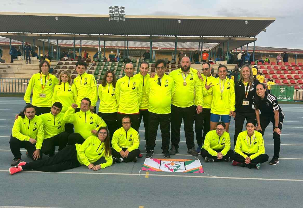 Expedición del Adapei y San Ginés al Campeonato regional.