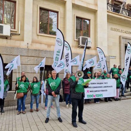 Concentración de CSIF ante la Subdelegación del Gobierno en Albacete