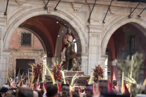 Procesión del Hosanna, en Cuenca, conocida como "la Borriquilla". Foto: Sandra Escudero.