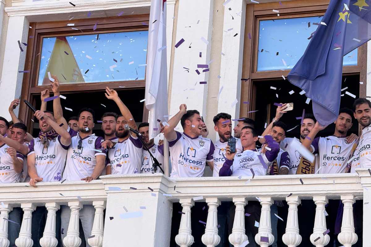 Deportivo Guadalajara balcón ayuntamiento