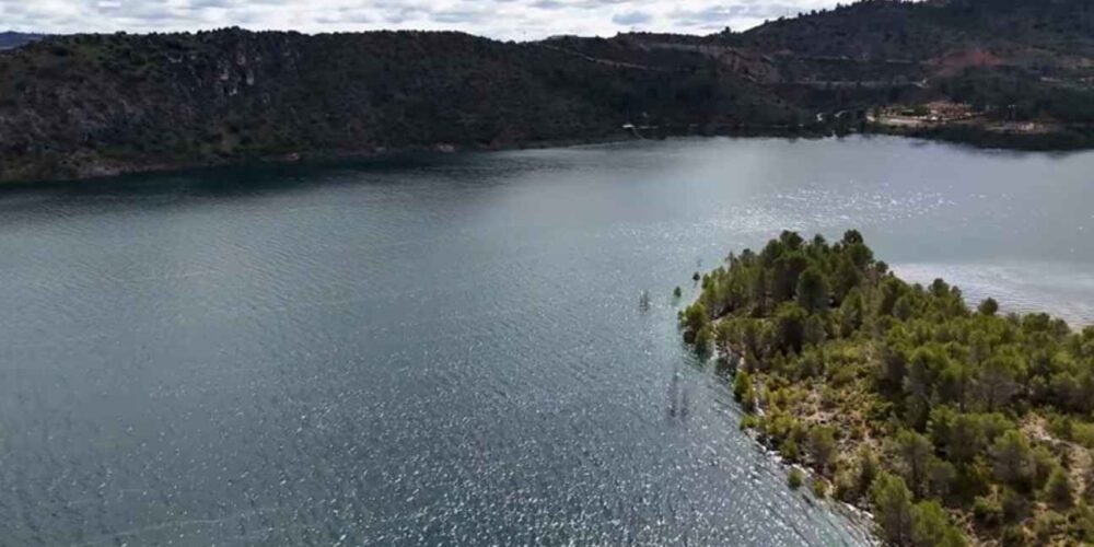Embalse de Entrepeñas este mes de abril. Foto: Turismo Sacedón.
