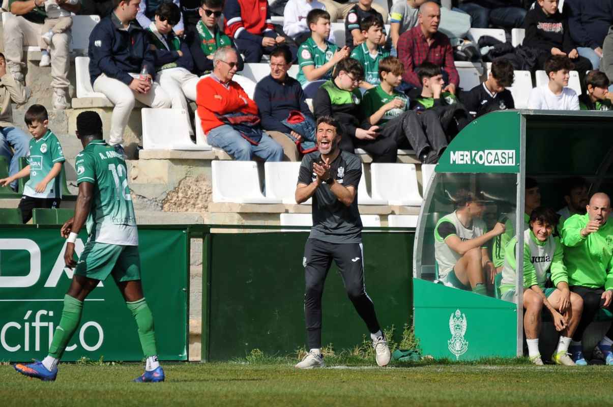 Será la segunda etapa de Falcón como entrenador del Toledo. Foto: CD Toledo.