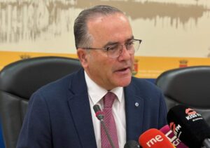 El alcalde de Talavera de la Reina, José Julián Gregorio.