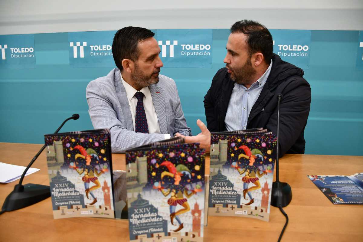 Joaquín Romera (izquierda) y Rubén Zapardiel, en las presentación de las Jornadas Medievales de Oropesa.