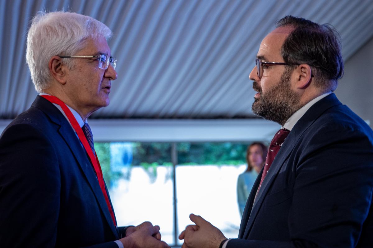 Paco Núñez asistió a la entrega del XIV Premio Empresa Familiar de CLM.