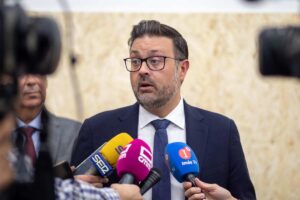 El consejero de Educación, Cultura y Deporte, Amador Pastor.