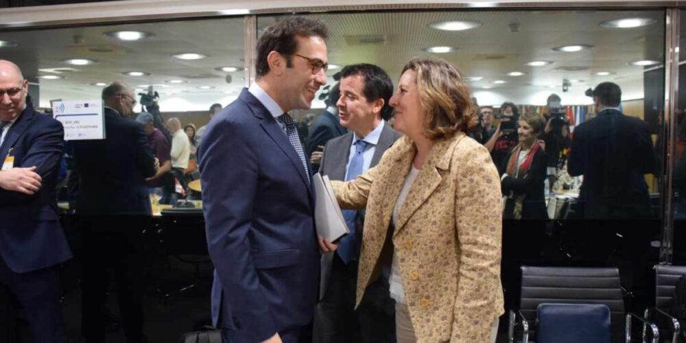 El ministro Carlos Cuerpo y la consejera Patricia Franco.