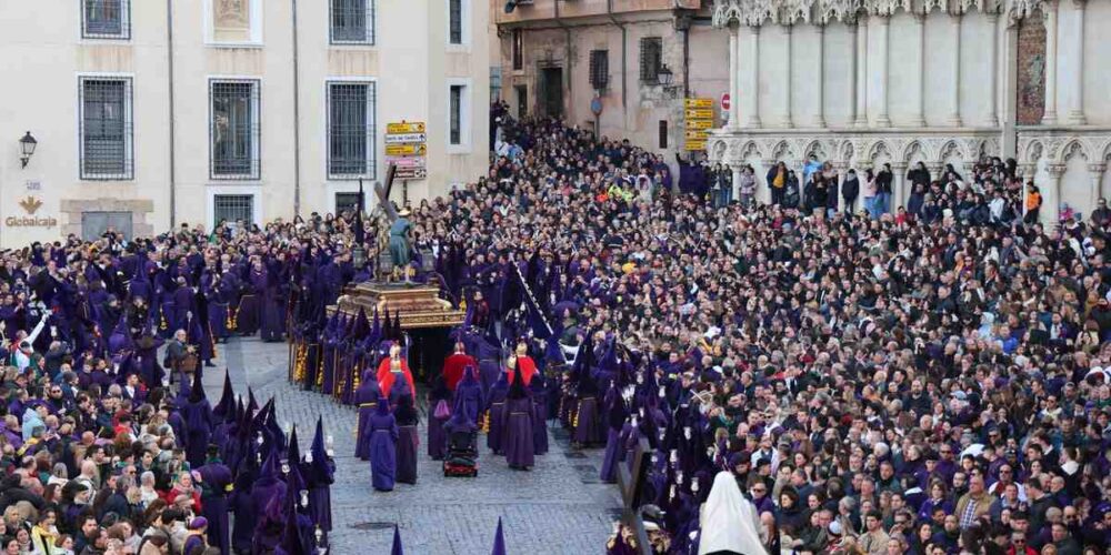 Procesión Camino del Calvario, en Cuenca, conocida como Las Turbas. Foto: Sandra Escudero.