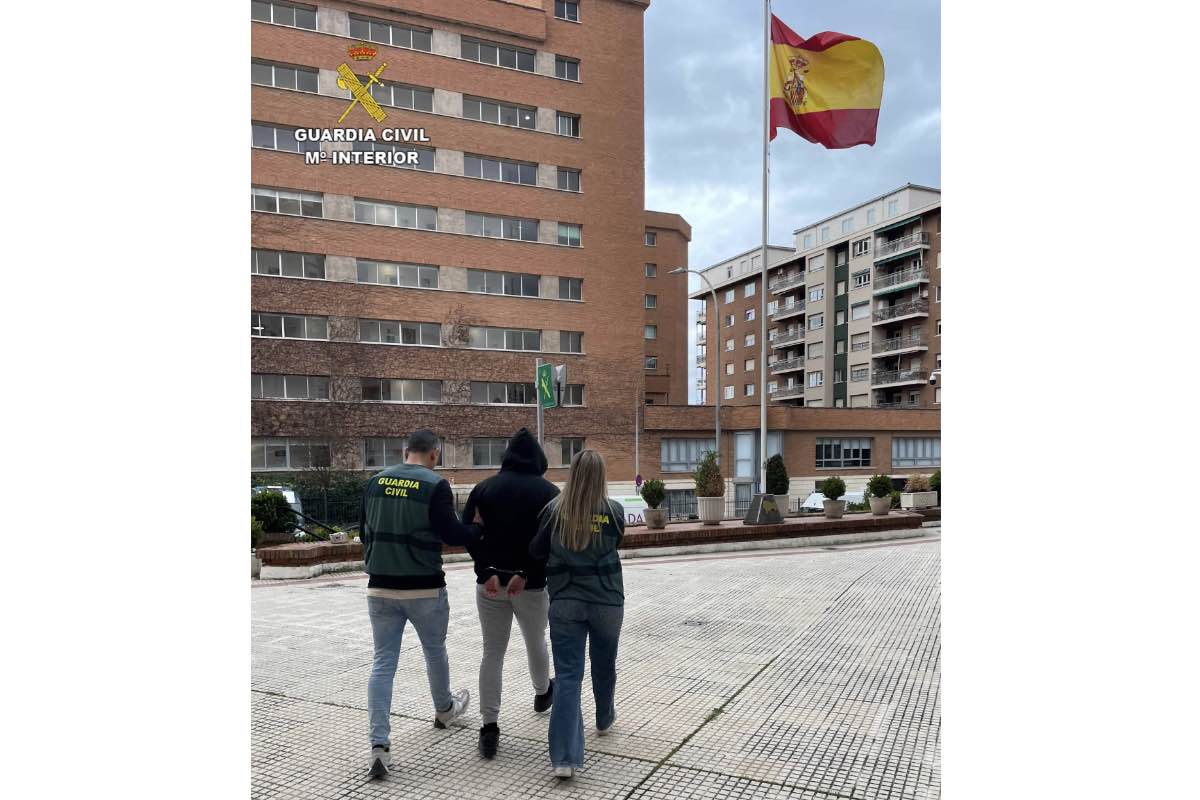 Foto de uno de los detenidos por secuestrar y agredir a un joven en Guadalajara. Foto: Guardia Civil