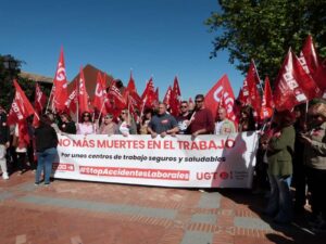 Un momento de la concentración sindical en Toledo.