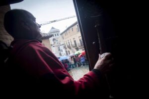 Suspensión de la procesión del Santo Entierro en Toledo. Foto: Rebeca Arango.