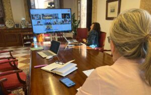 Milagros Tolón asistió a la reunión del Comité de Coordinación de la Emergencia.