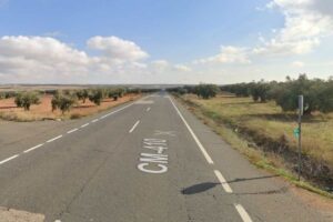 Encuentran el cadáver de un ciclista en la cuneta de la CM 410, en el término de Villacañas.