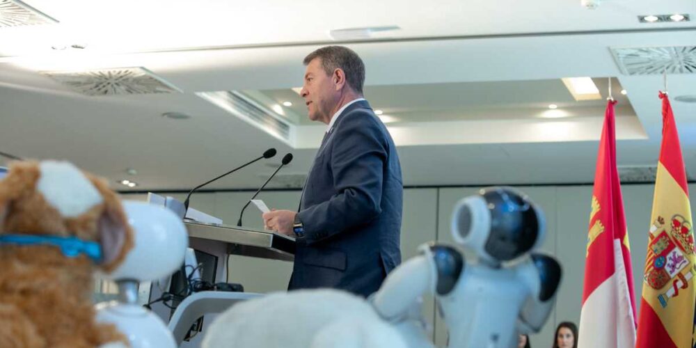 Emiliano García-Page durante su intervención en el I Congreso de Tecnodependencia