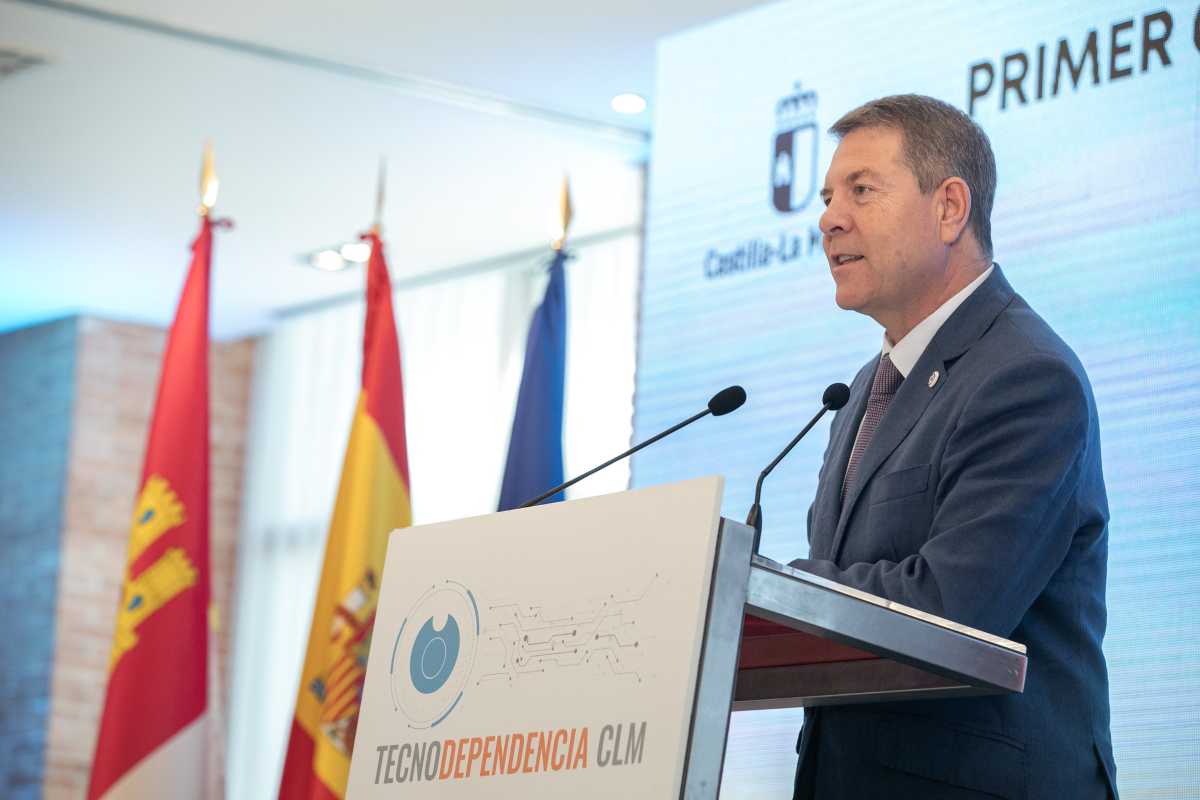 Emiliano García-Page durante su intervención en el I Congreso de Tecnodependencia