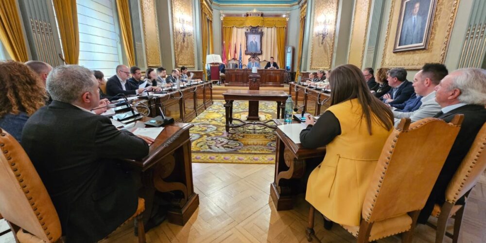 Pleno extraordinario de la Diputación de Albacete