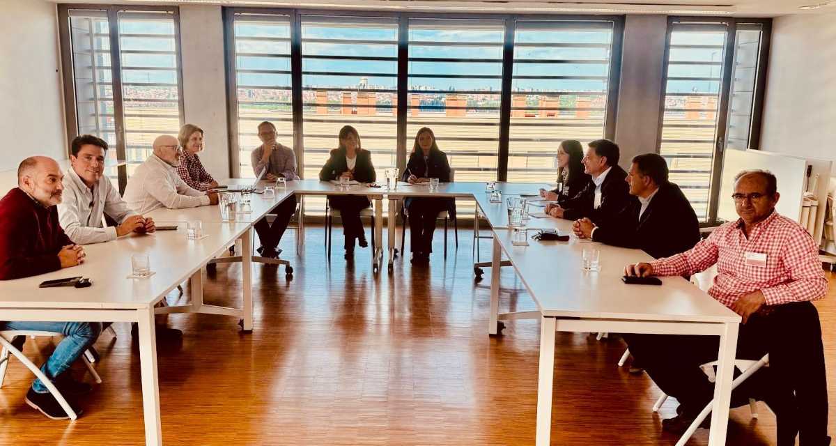 reunión regantes Mora