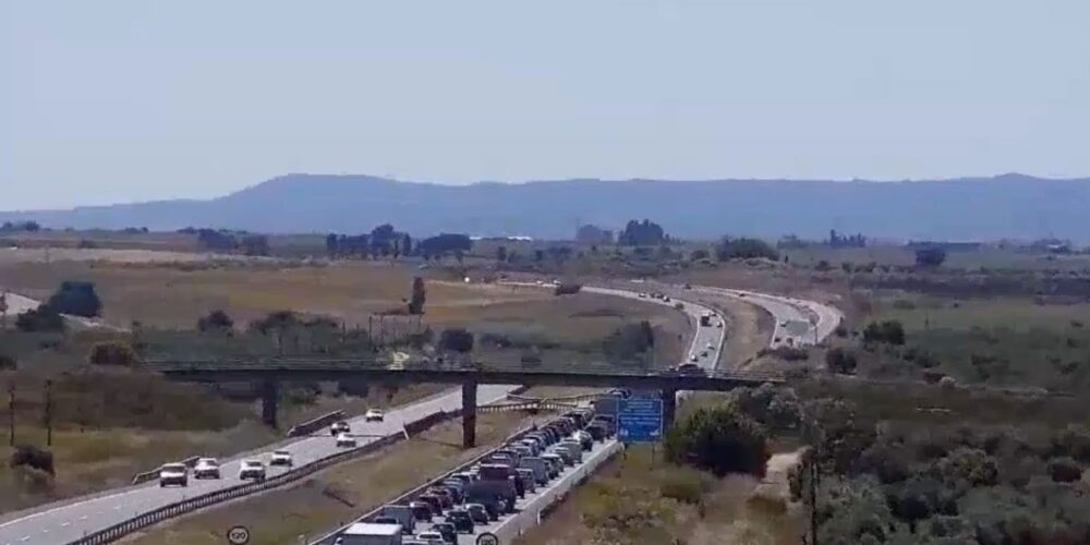 El accidente se ha producido en el kilómetro 96 de la autovía A-5 a la altura de Lucillos (Toledo) en sentido Extremadura. Foto: DGT