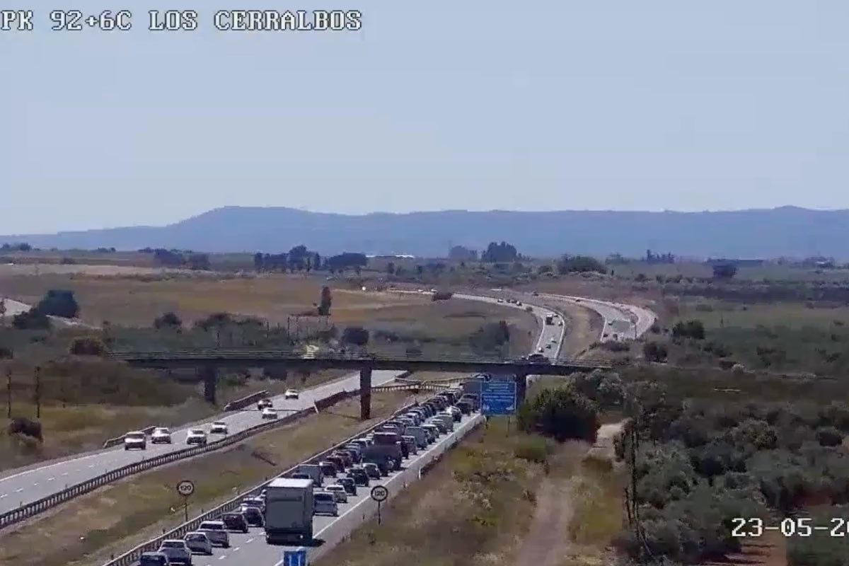 El accidente se ha producido en el kilómetro 96 de la autovía A-5 a la altura de Lucillos (Toledo) en sentido Extremadura. Foto: DGT