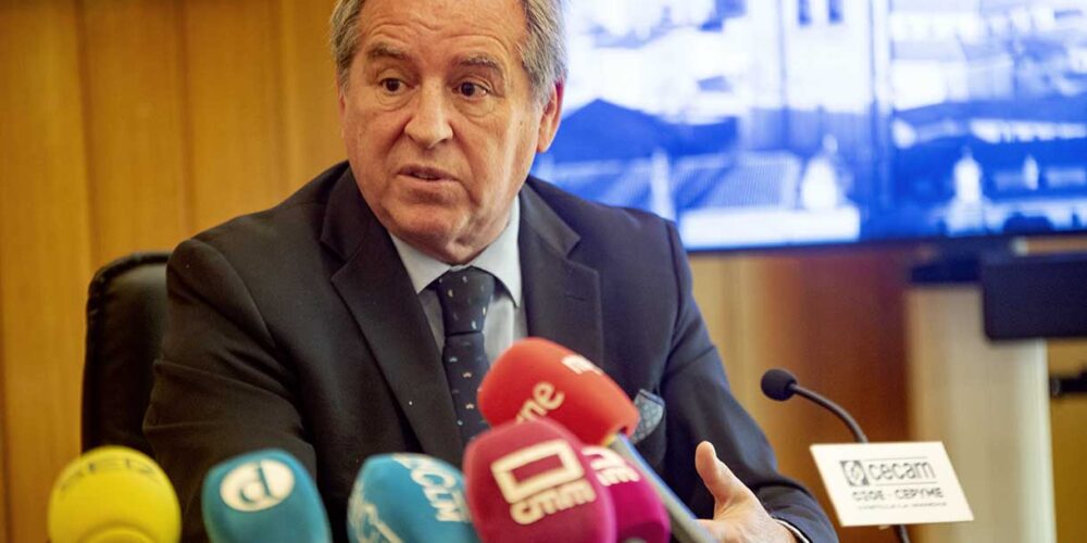 El presidente de la Confederación de Empresarios de Castilla-La Mancha (Cecam), Ángel Nicolás,