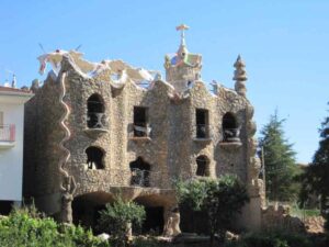 Casa Gaudí en Rillo de Gallo