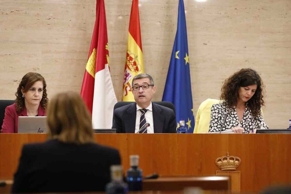 El presidente del Consejo de Transparencia y Buen Gobierno, Fernando Muñoz, ha presentado en las Cortes la Memoria de 2024 de la institución.