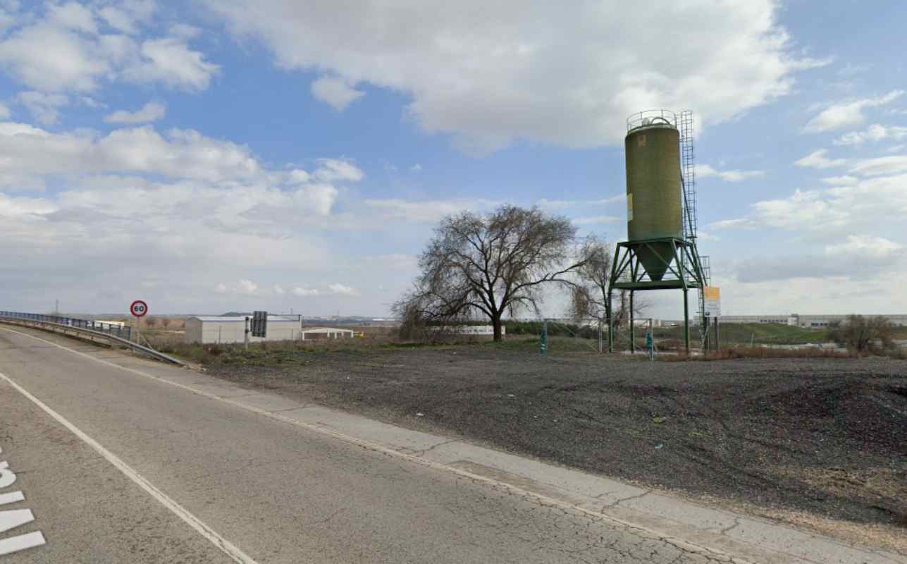 Conservación de carreteras, junto a la A-42.
