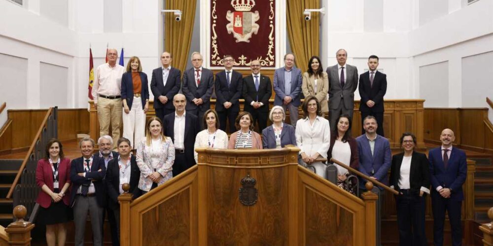 Clausura del I Encuentro de Órganos Garantes que ha acogido el Parlamento castellanomanchego. Foto: Cortes de CLM.