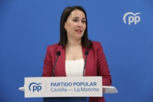 La portavoz del Partido Popular de Castilla-La Mancha, Alejandra Hernández.